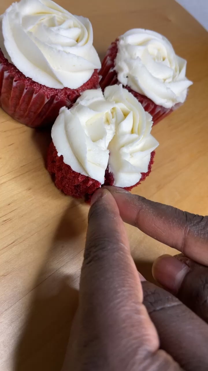 Here is a close up to the centre filled red velvet cupcake 